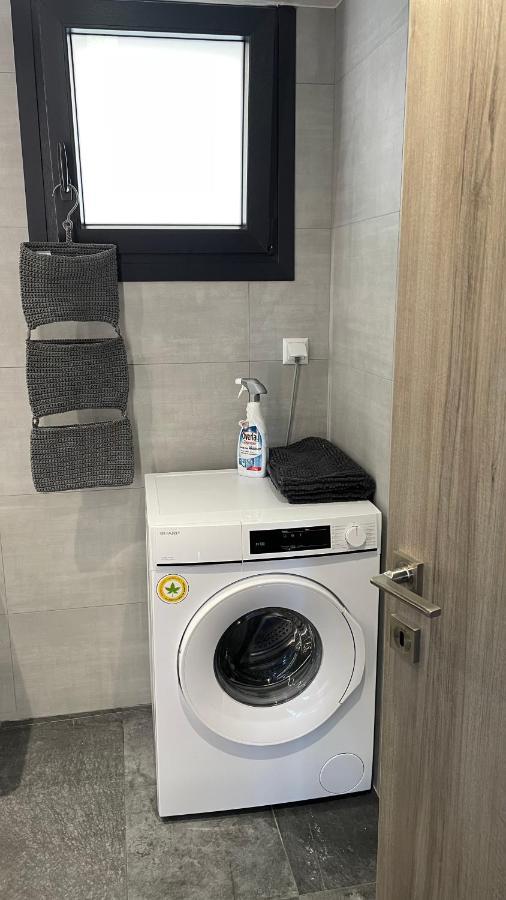 Asterias Apartment Néa Péramos Екстериор снимка